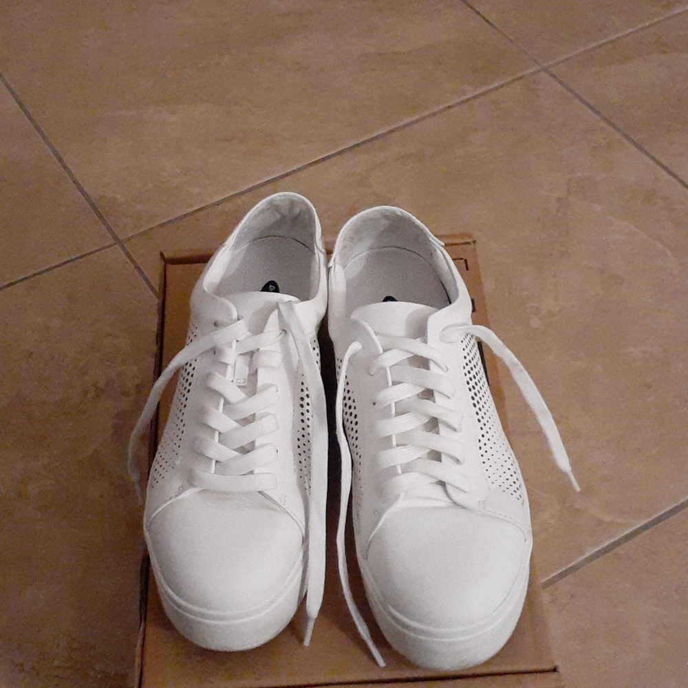 Dr Scholl's White platform lace up sneakers